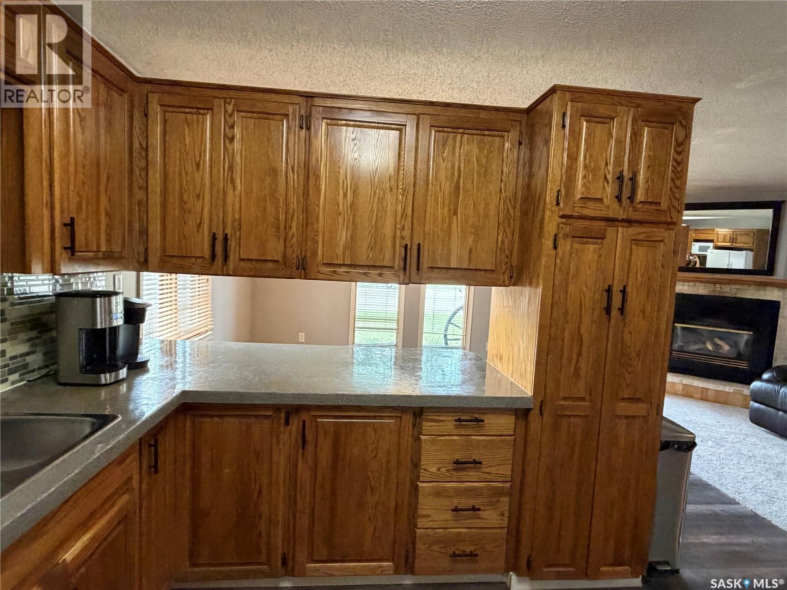 202 1St Street E, Turtleford, SK - Indoor Photo Showing Kitchen