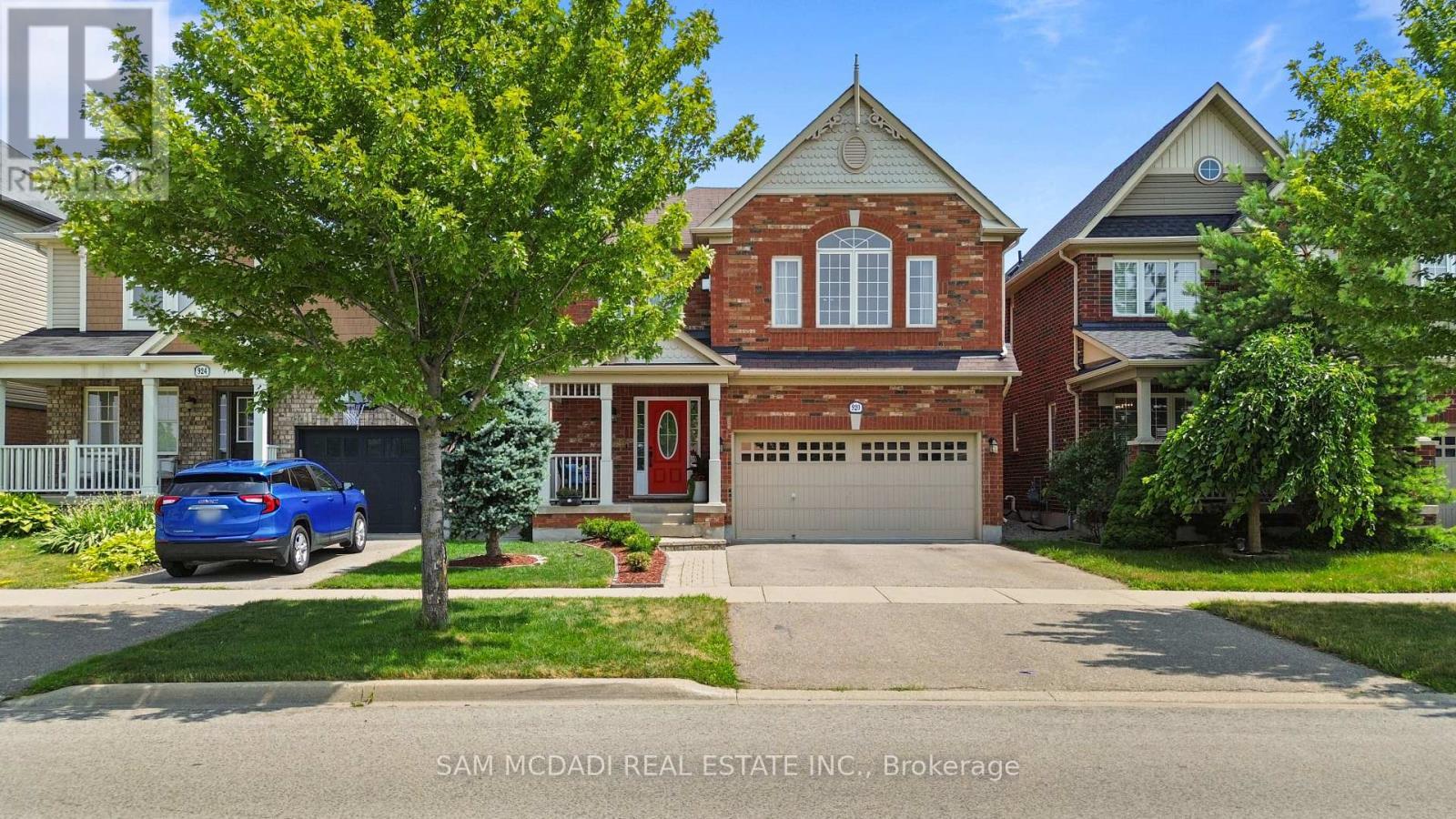 920 Clark Boulevard, Milton, ON - Outdoor With Facade