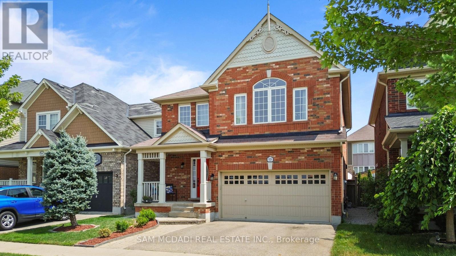 920 Clark Boulevard, Milton, ON - Outdoor With Facade