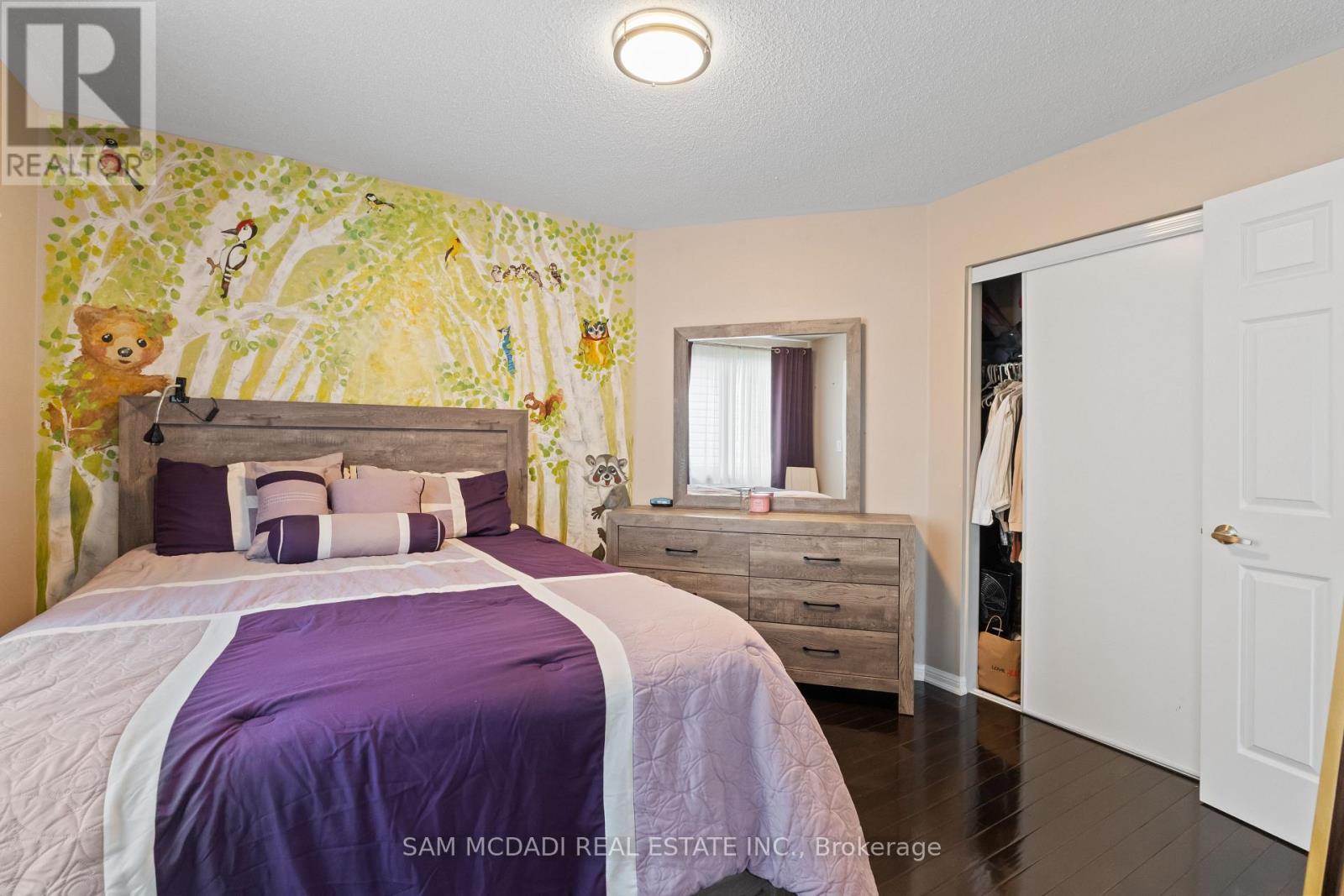 920 Clark Boulevard, Milton, ON - Indoor Photo Showing Bedroom