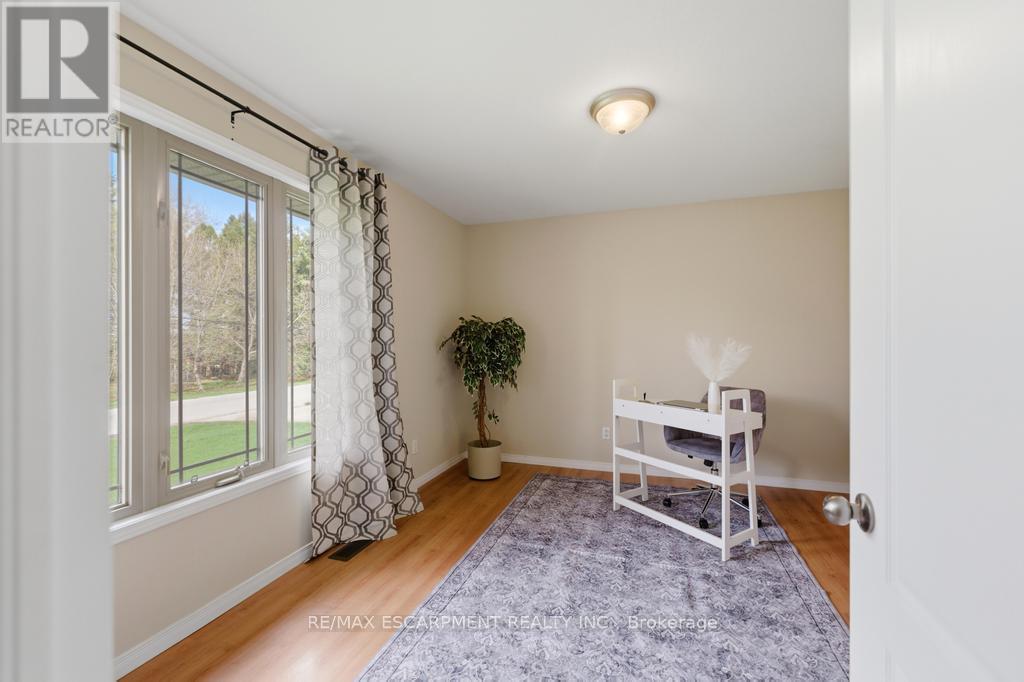 80 Lister Avenue, Hamilton, ON - Indoor