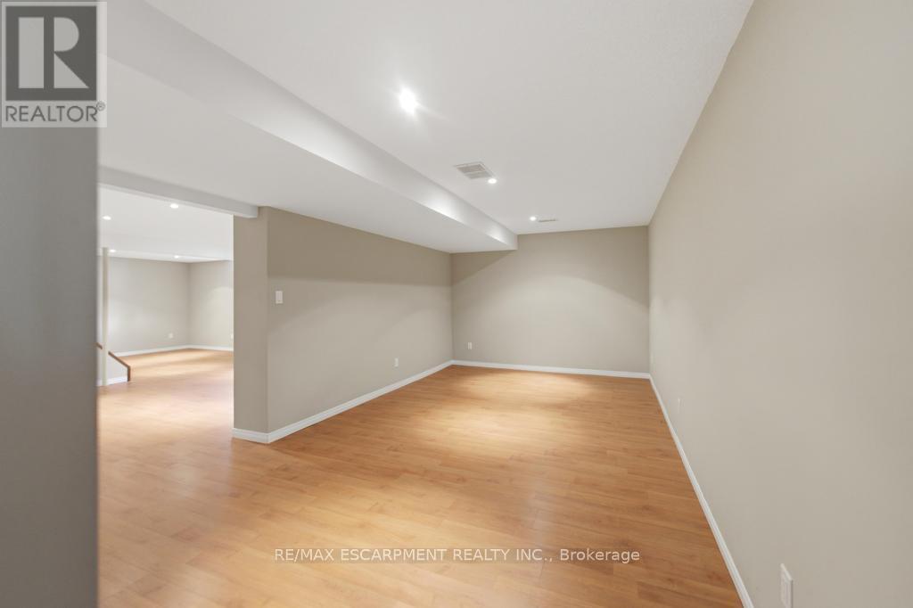 80 Lister Avenue, Hamilton, ON - Indoor Photo Showing Other Room