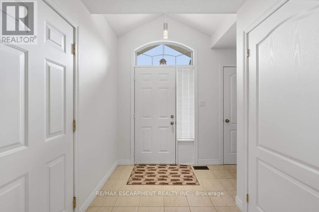 80 Lister Avenue, Hamilton, ON - Indoor Photo Showing Other Room