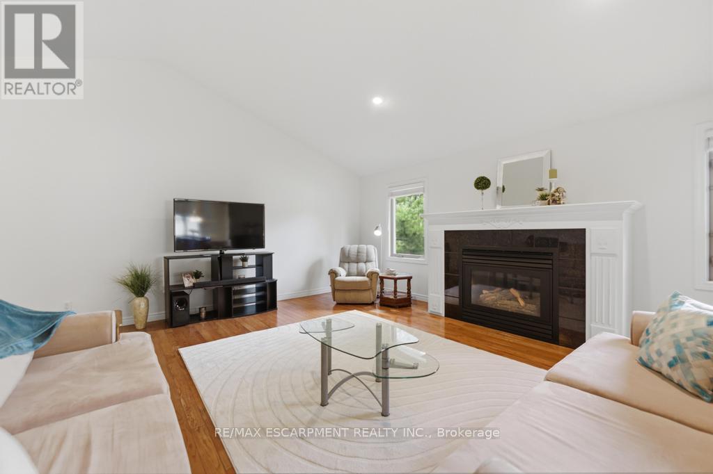80 Lister Avenue, Hamilton, ON - Indoor Photo Showing Living Room With Fireplace