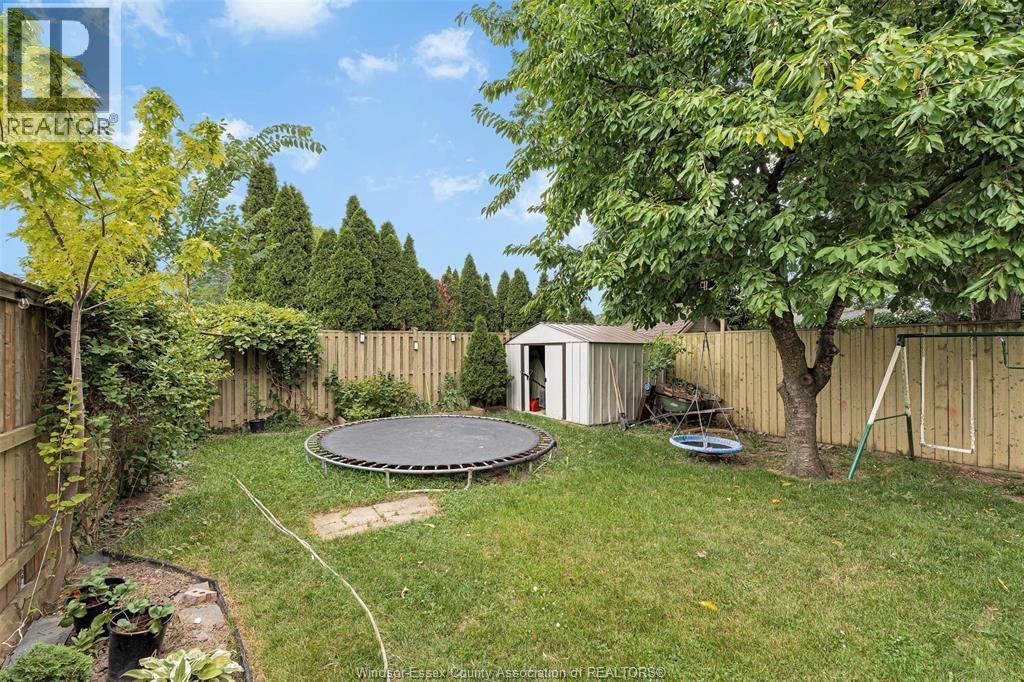 3038 Brimley, Windsor, ON - Outdoor With Backyard