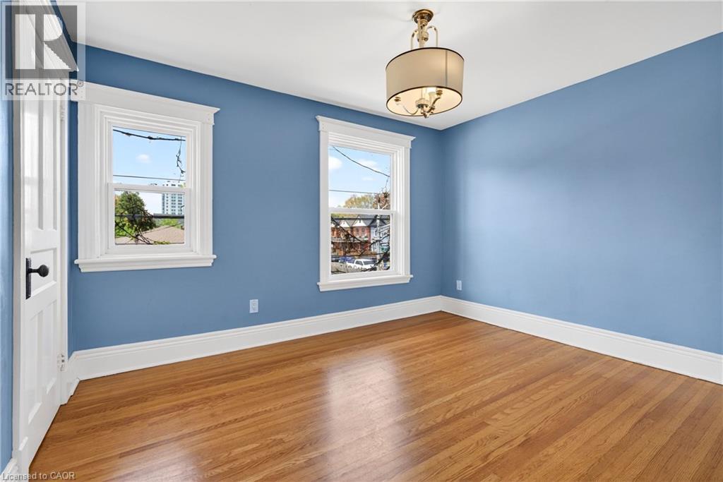 520 John Street N, Hamilton, ON - Indoor Photo Showing Other Room