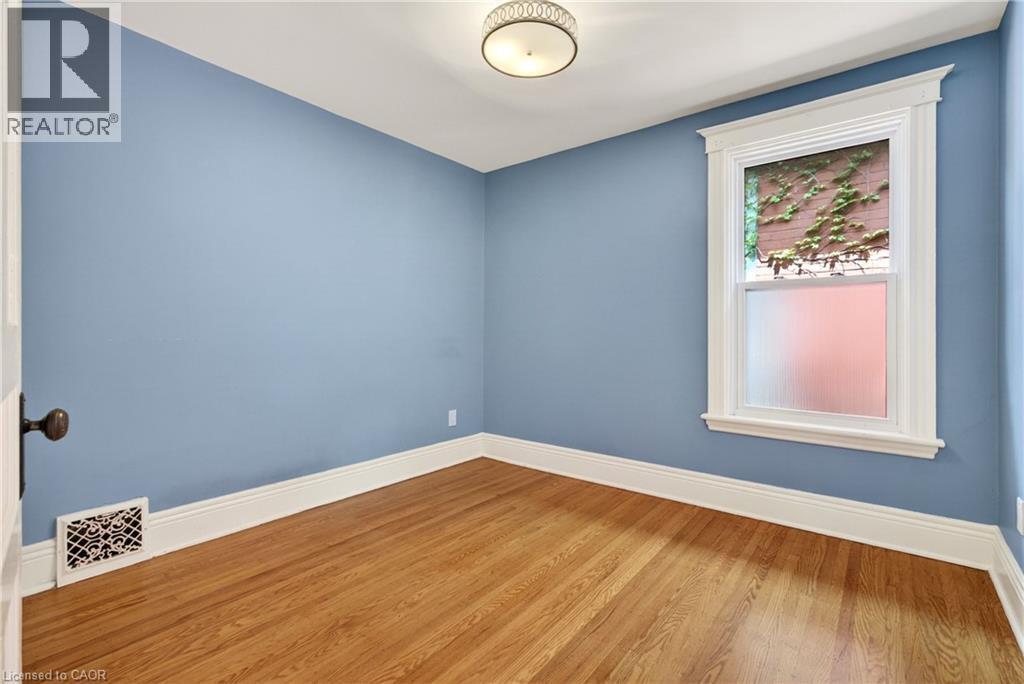 520 John Street N, Hamilton, ON - Indoor Photo Showing Other Room