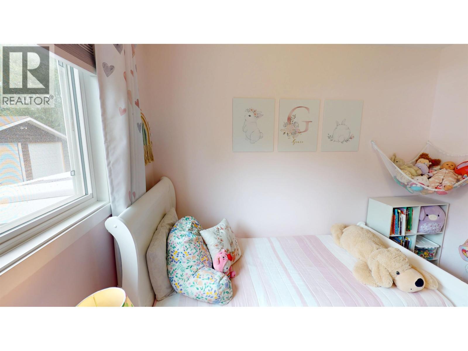 115 S Brears Road, Quesnel, BC - Indoor Photo Showing Bedroom