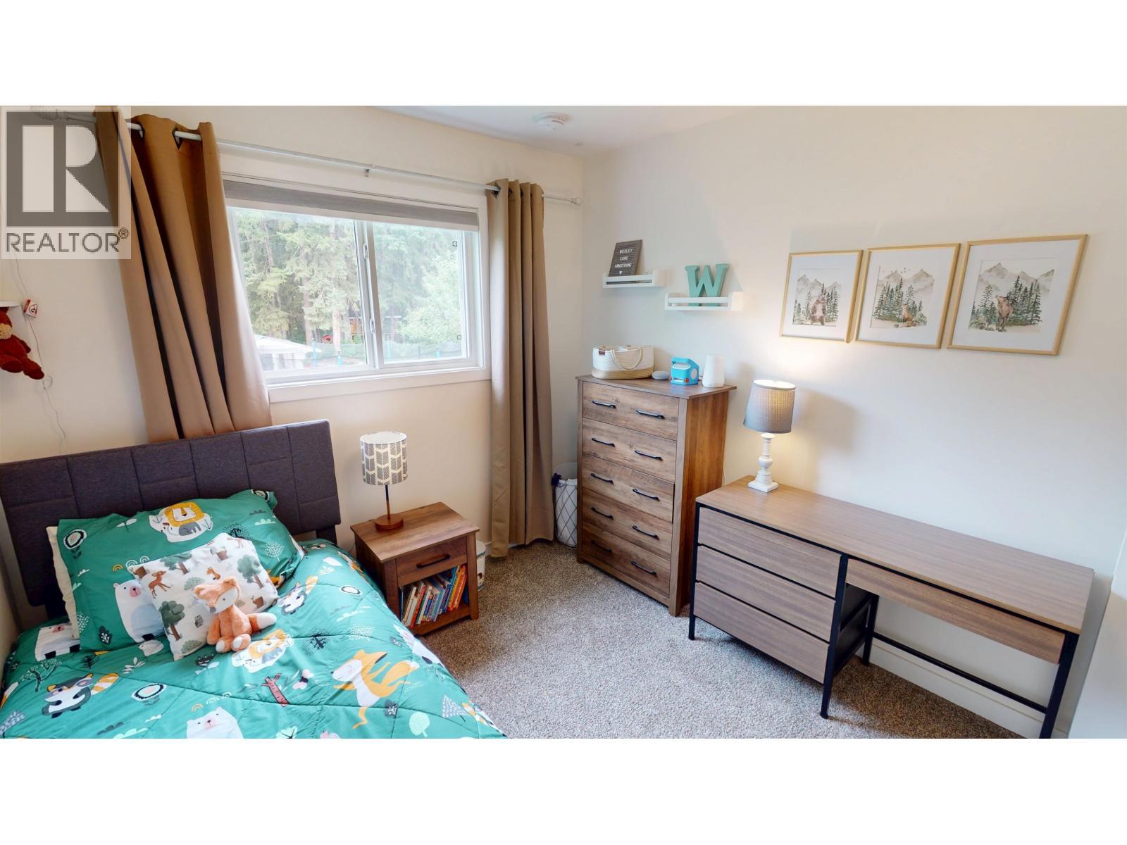 115 S Brears Road, Quesnel, BC - Indoor Photo Showing Bedroom