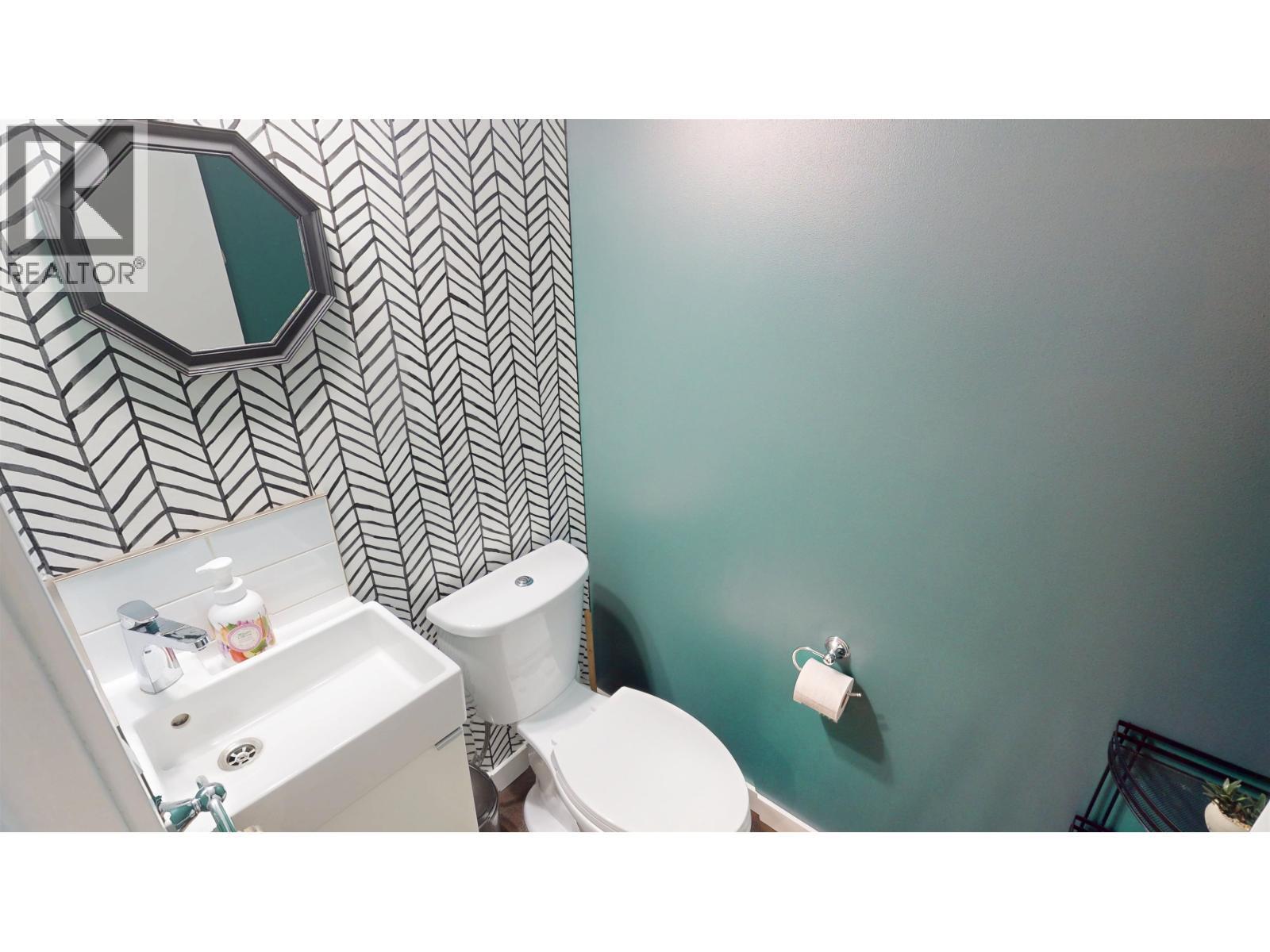 115 S Brears Road, Quesnel, BC - Indoor Photo Showing Bathroom