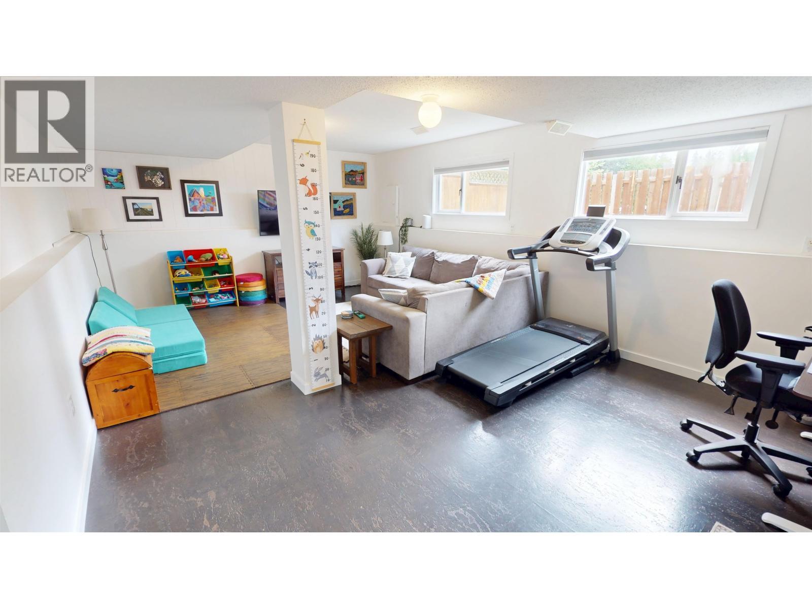 115 S Brears Road, Quesnel, BC - Indoor Photo Showing Gym Room