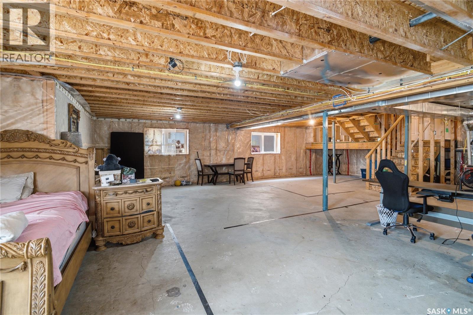5122 Canuck Crescent, Regina, SK