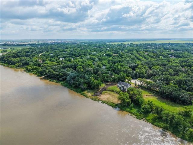 8667 Roblin Blvd, Headingley, MB - Outdoor With Body Of Water With View