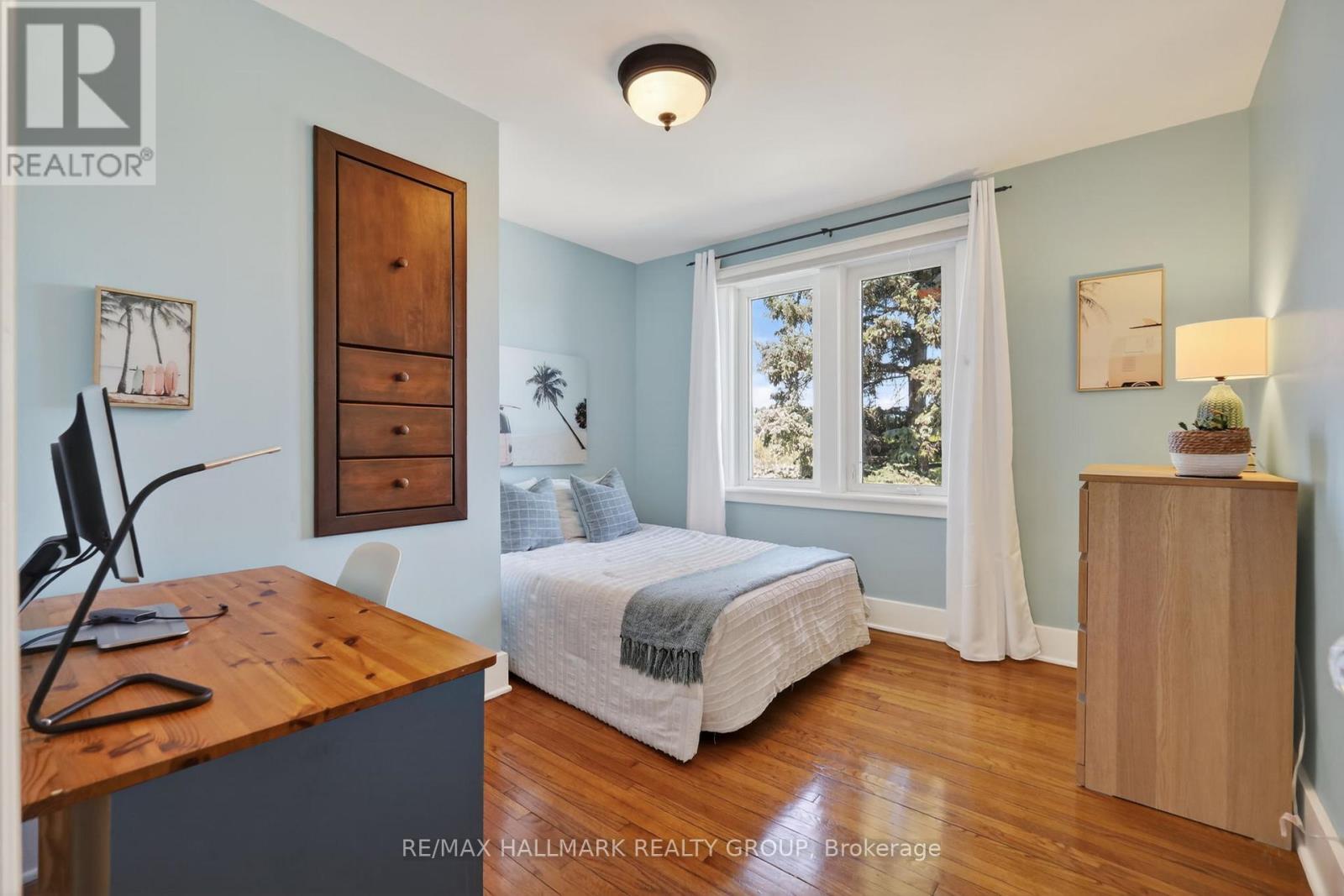 2043 Riverside Drive, Ottawa, ON - Indoor Photo Showing Bedroom
