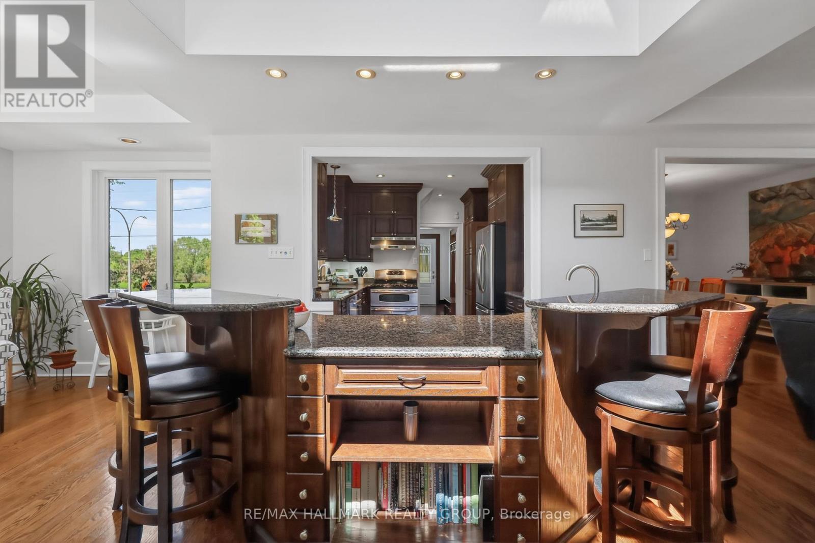 2043 Riverside Drive, Ottawa, ON - Indoor Photo Showing Dining Room
