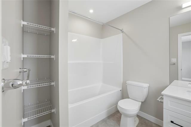 60 Perseus Way, Winnipeg, MB - Indoor Photo Showing Bathroom