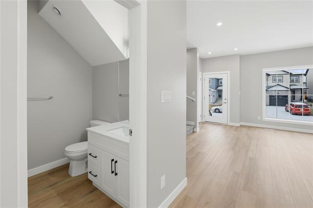 60 Perseus Way, Winnipeg, MB - Indoor Photo Showing Other Room