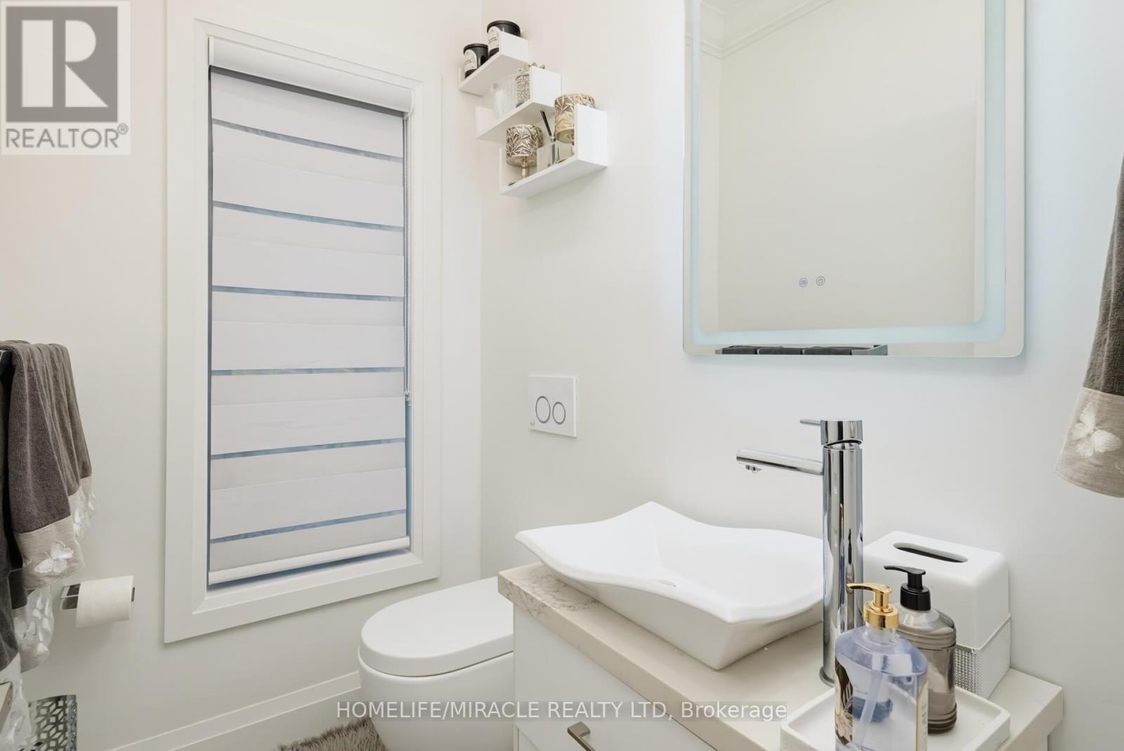 7350 Glamorgan Way, Mississauga, ON - Indoor Photo Showing Bathroom