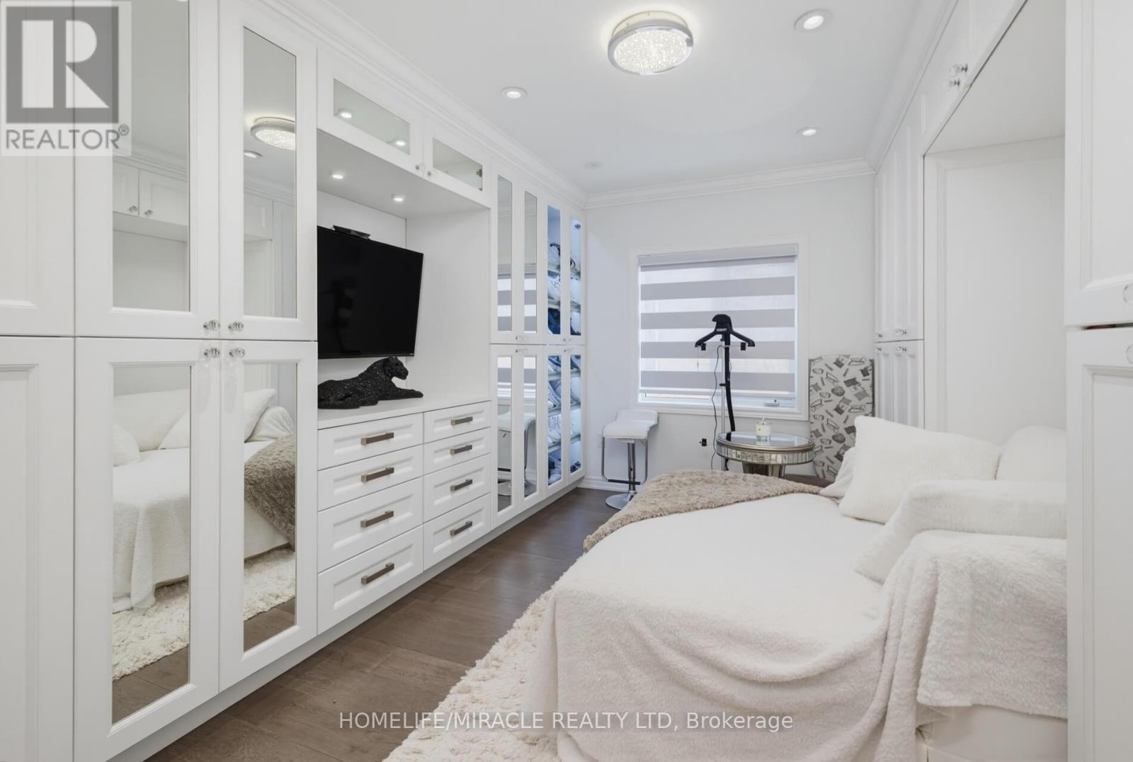 7350 Glamorgan Way, Mississauga, ON - Indoor Photo Showing Other Room