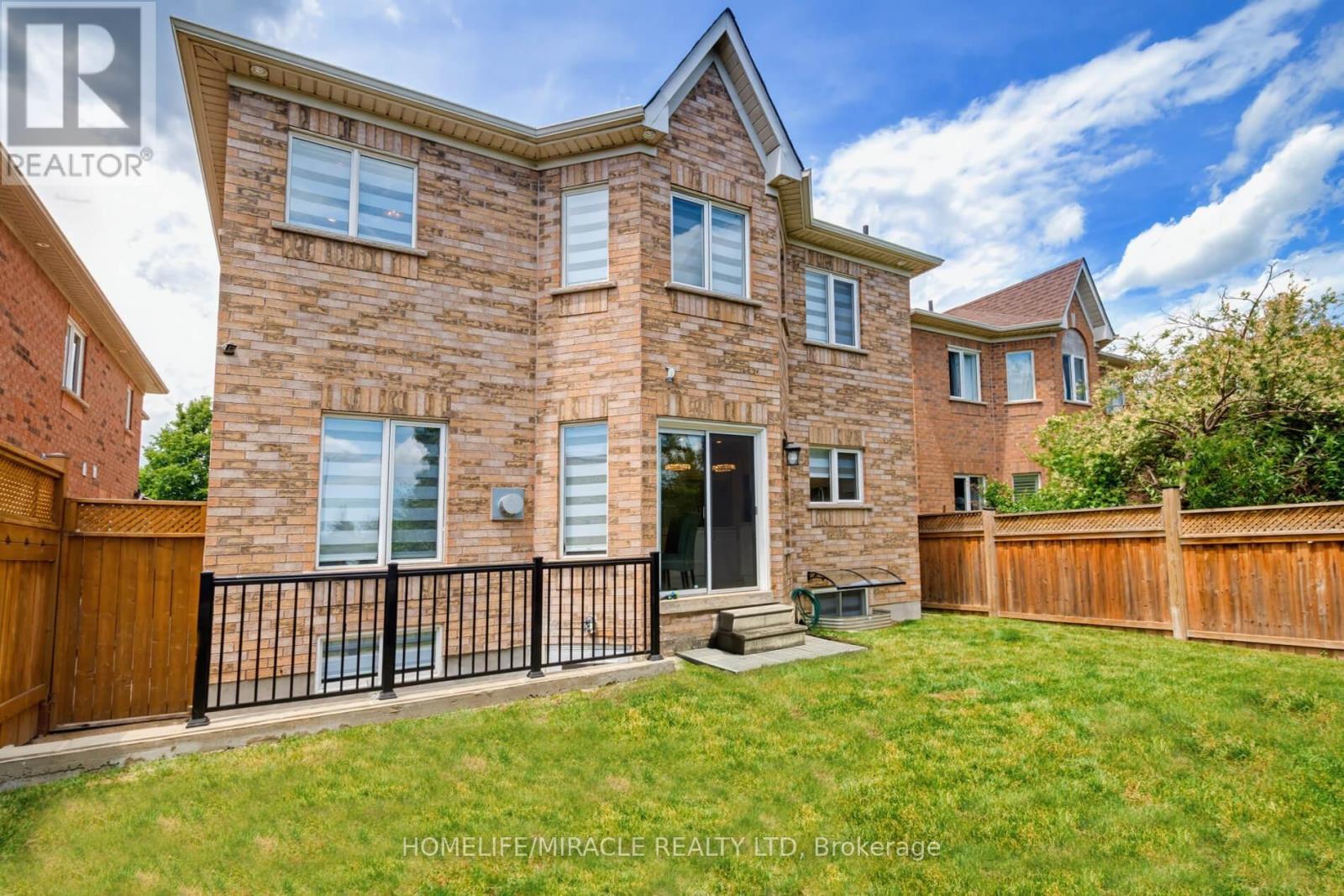 7350 Glamorgan Way, Mississauga, ON - Outdoor