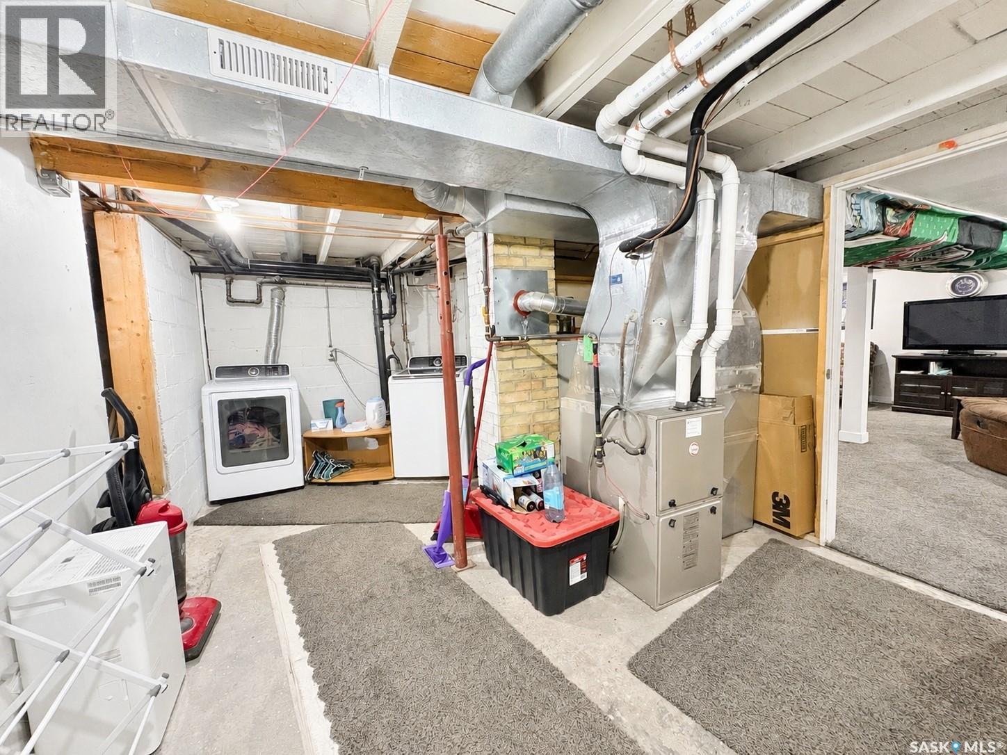 924 Weldon Avenue, Saskatoon, SK - Indoor Photo Showing Basement