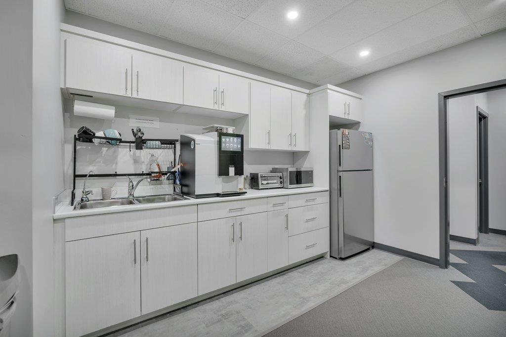 203, 4103 97 Street, Edmonton, AB