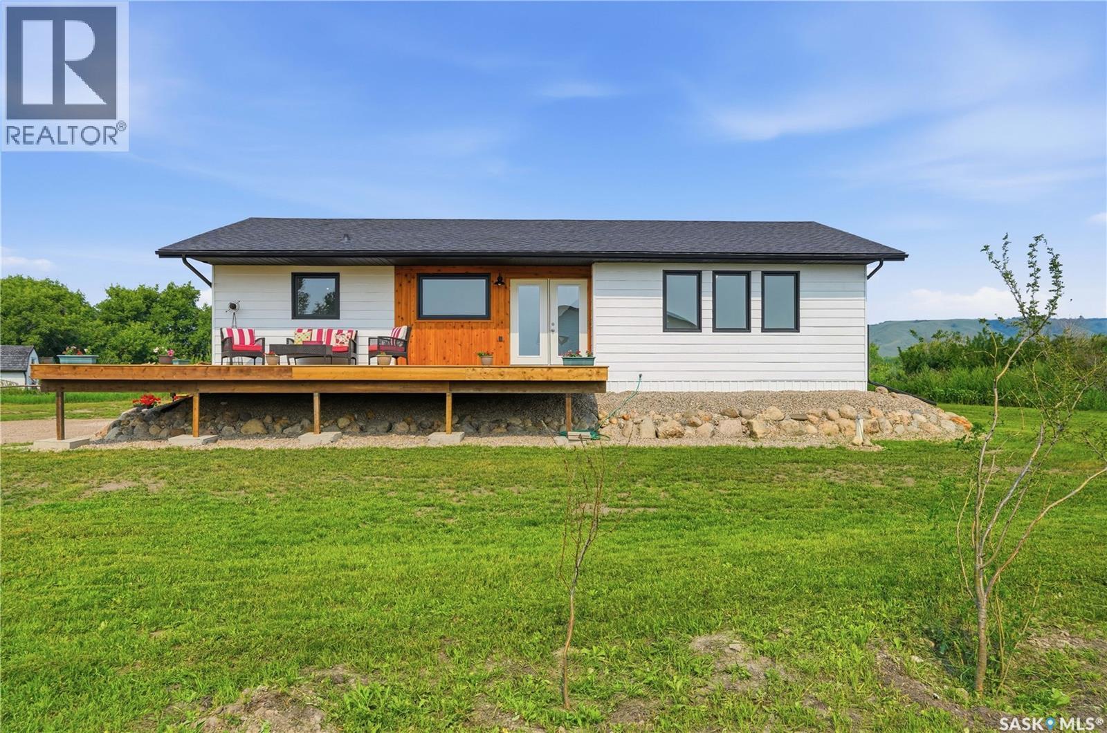 54B Marshall Crescent, Katepwa Beach, SK - Outdoor With Deck Patio Veranda