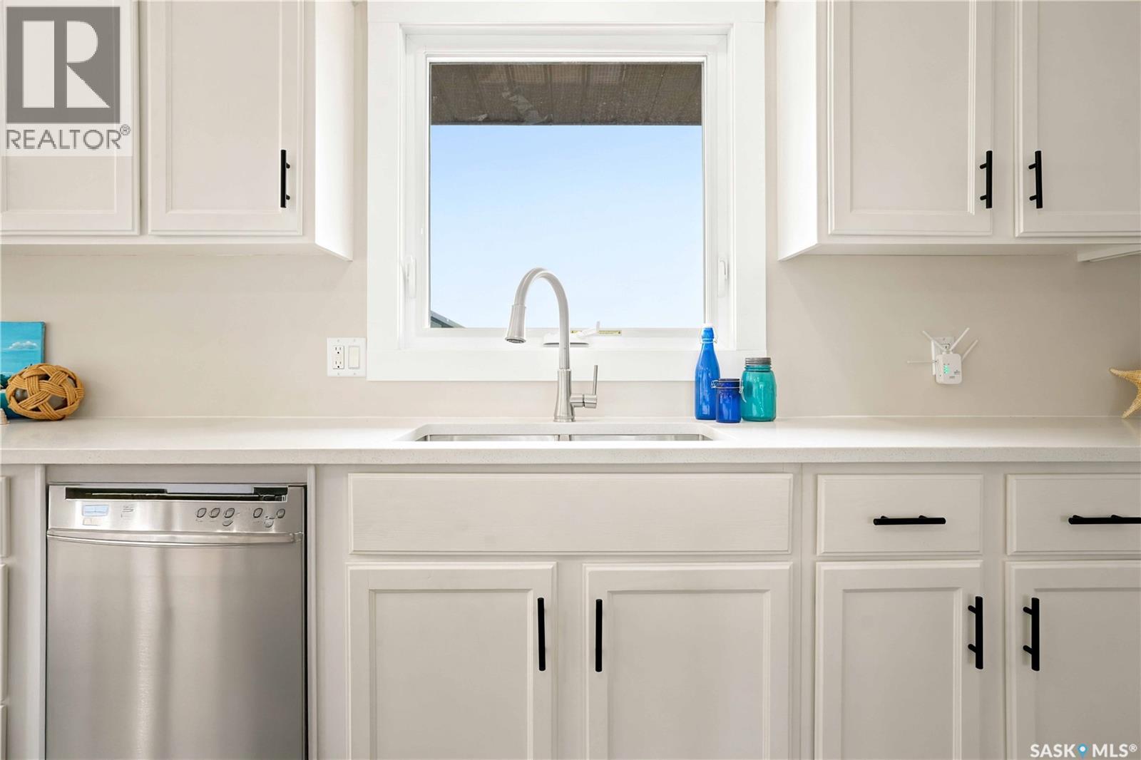 54B Marshall Crescent, Katepwa Beach, SK - Indoor Photo Showing Kitchen