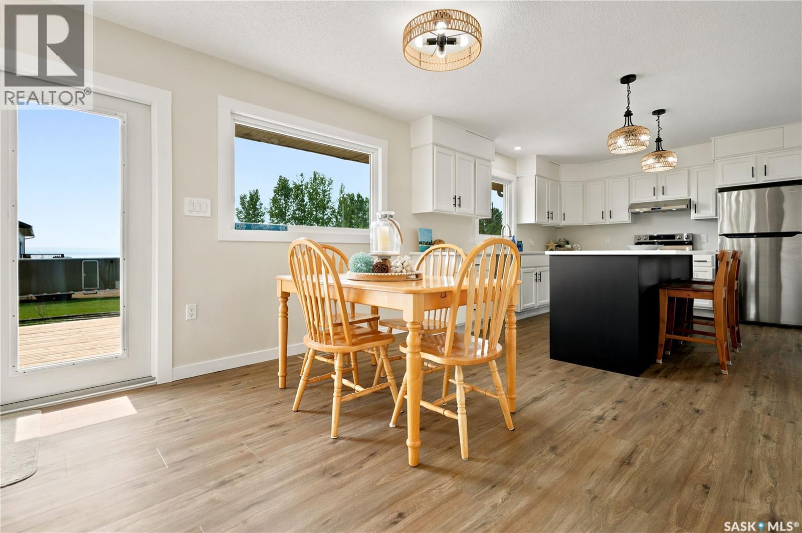 54B Marshall Crescent, Katepwa Beach, SK - Indoor
