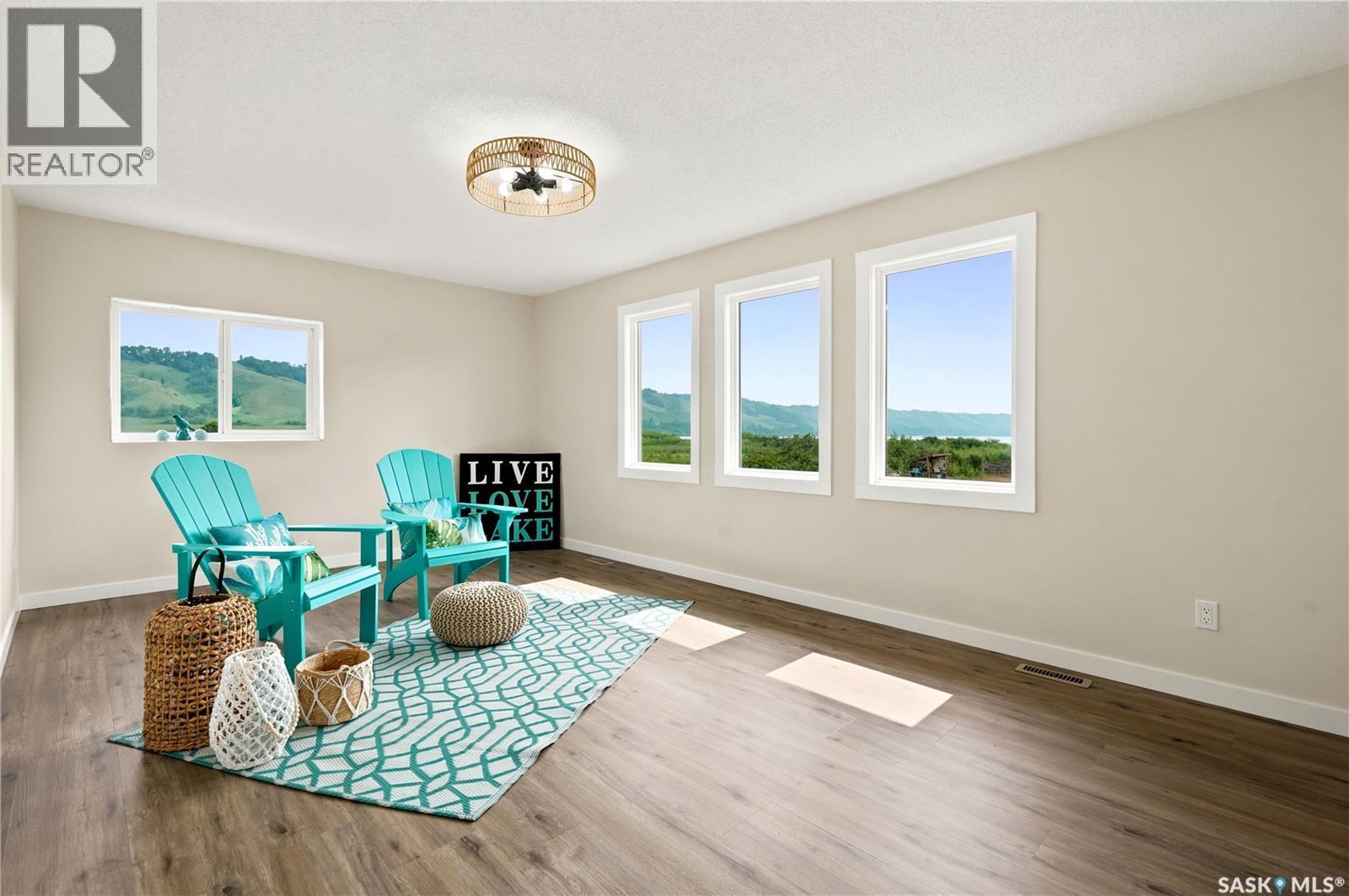 54B Marshall Crescent, Katepwa Beach, SK - Indoor