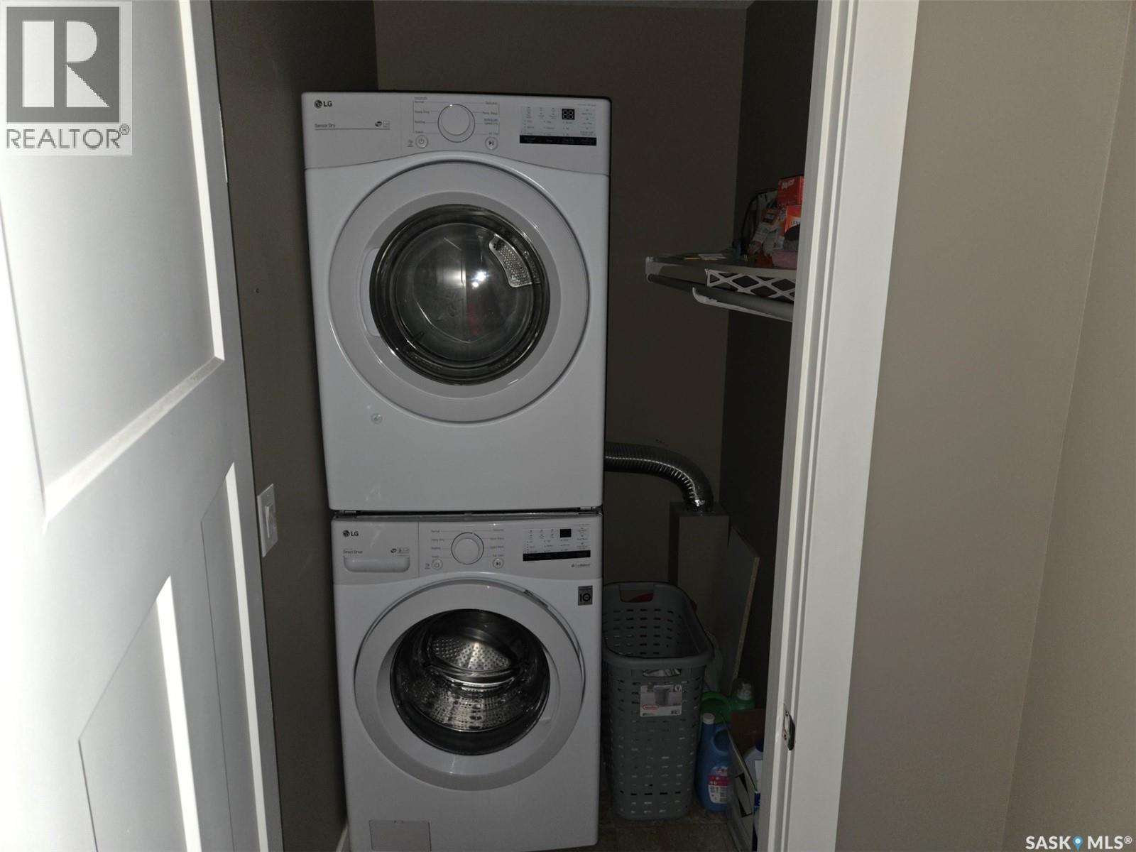 103 115 Shepherd Crescent, Saskatoon, SK - Indoor Photo Showing Laundry Room