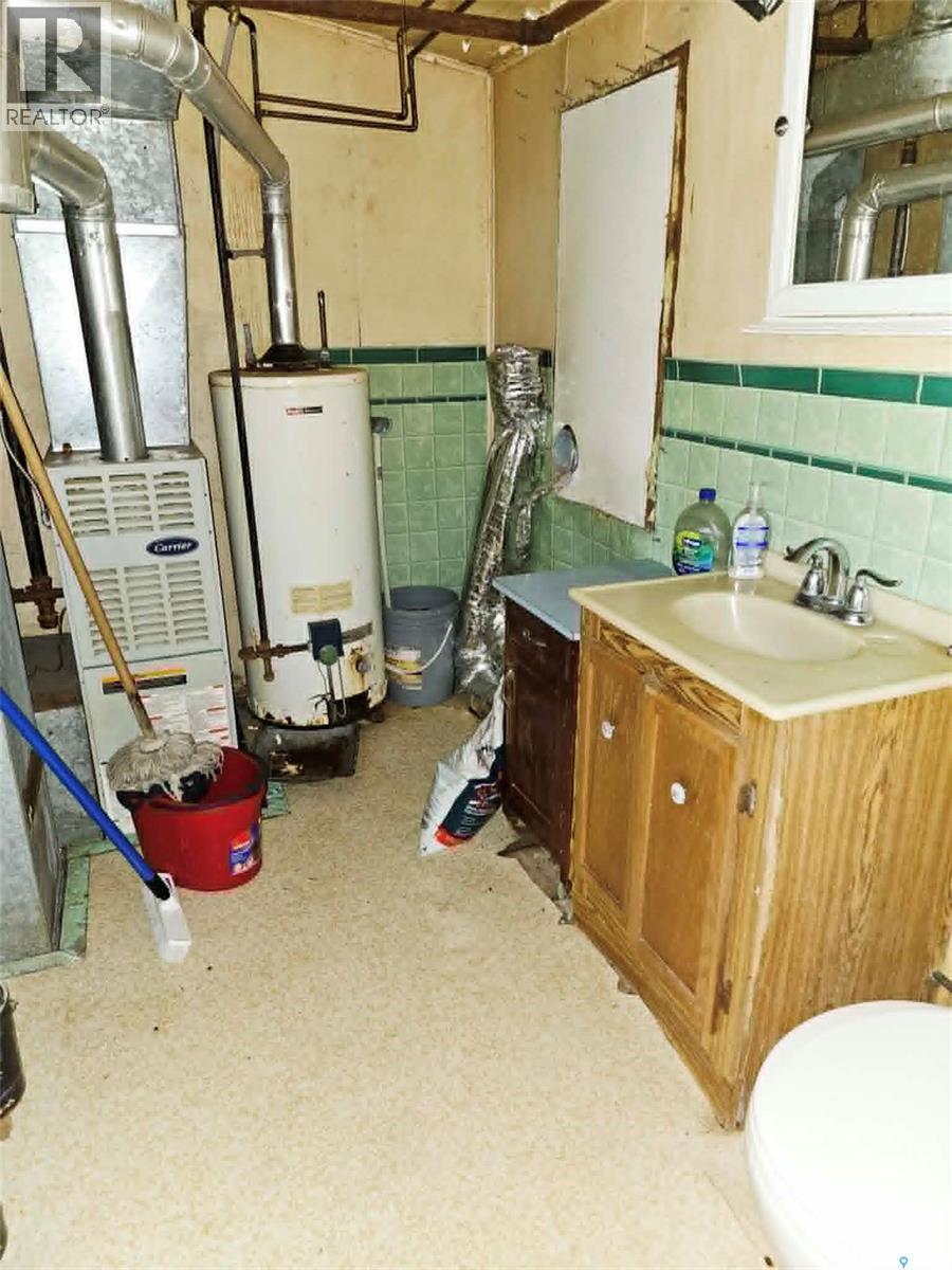 509 St Mary Street, Esterhazy, SK - Indoor Photo Showing Basement