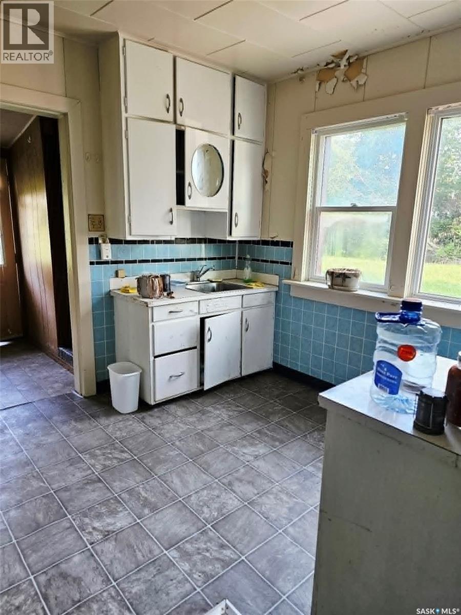 509 St Mary Street, Esterhazy, SK - Indoor Photo Showing Kitchen