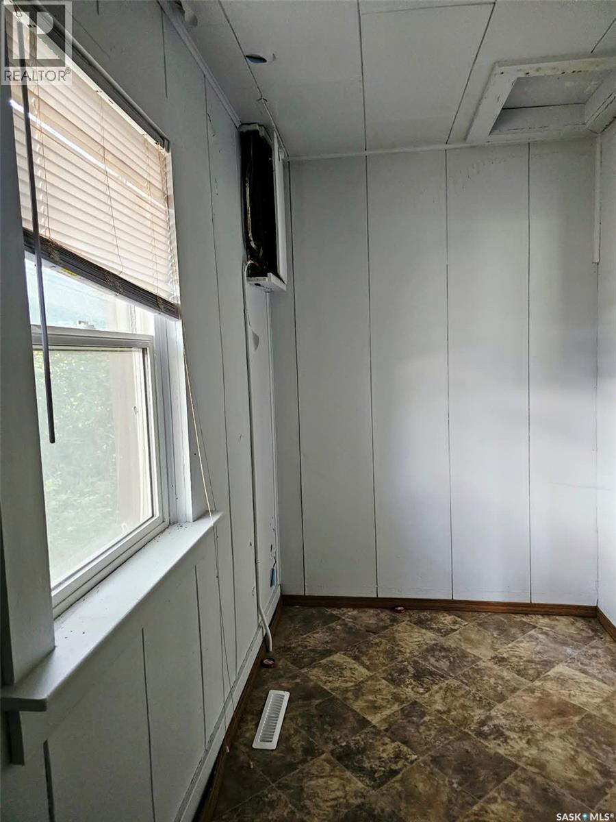 509 St Mary Street, Esterhazy, SK - Indoor Photo Showing Other Room