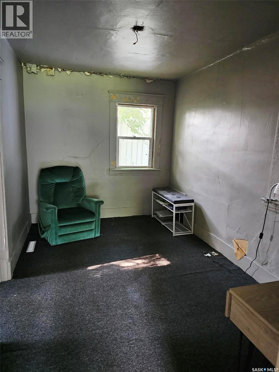 509 St Mary Street, Esterhazy, SK - Indoor