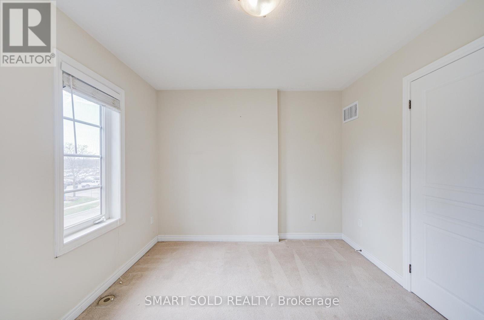 4123 Shipp Drive, Mississauga, ON - Indoor Photo Showing Other Room