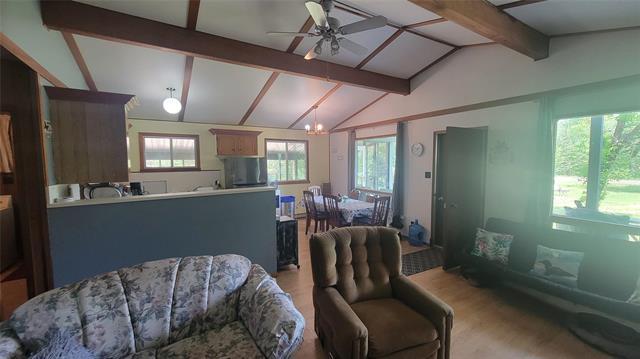 46 Cole Blvd, Gimli Rm, MB - Indoor