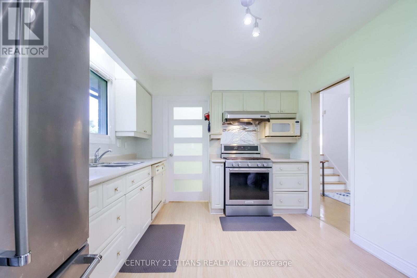 9 Minos Crescent, Toronto, ON - Indoor Photo Showing Kitchen With Double Sink