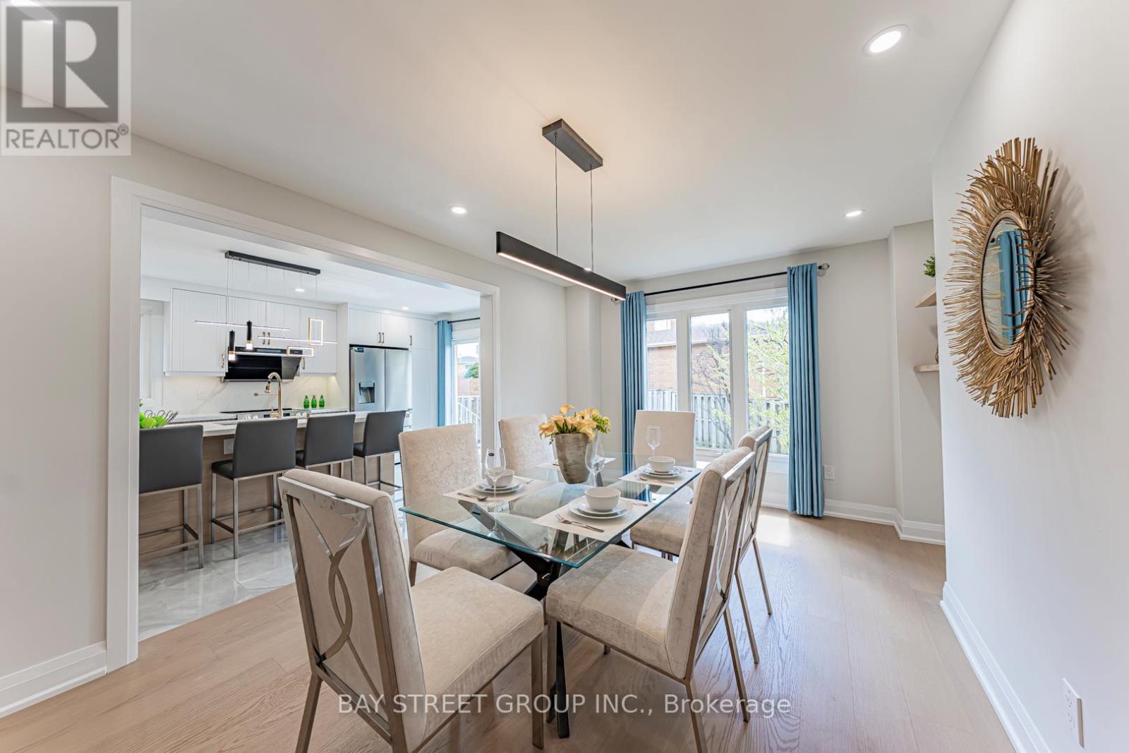 146 Cabinet Crescent, Vaughan, ON - Indoor Photo Showing Dining Room