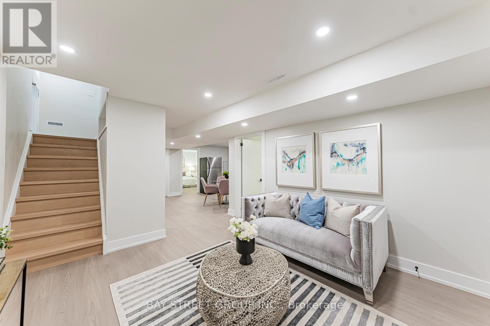 146 Cabinet Crescent, Vaughan, ON - Indoor Photo Showing Living Room