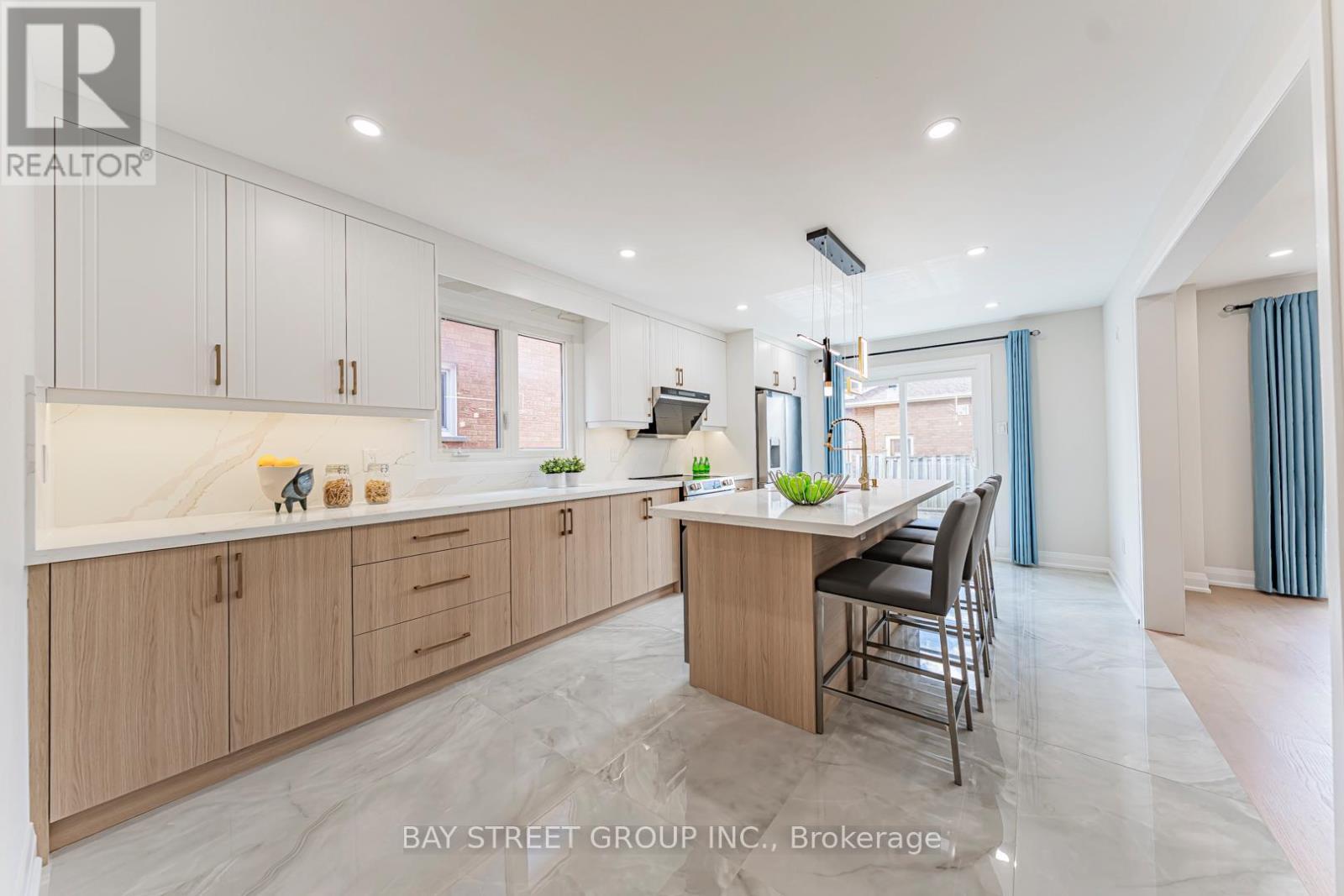 146 Cabinet Crescent, Vaughan, ON - Indoor