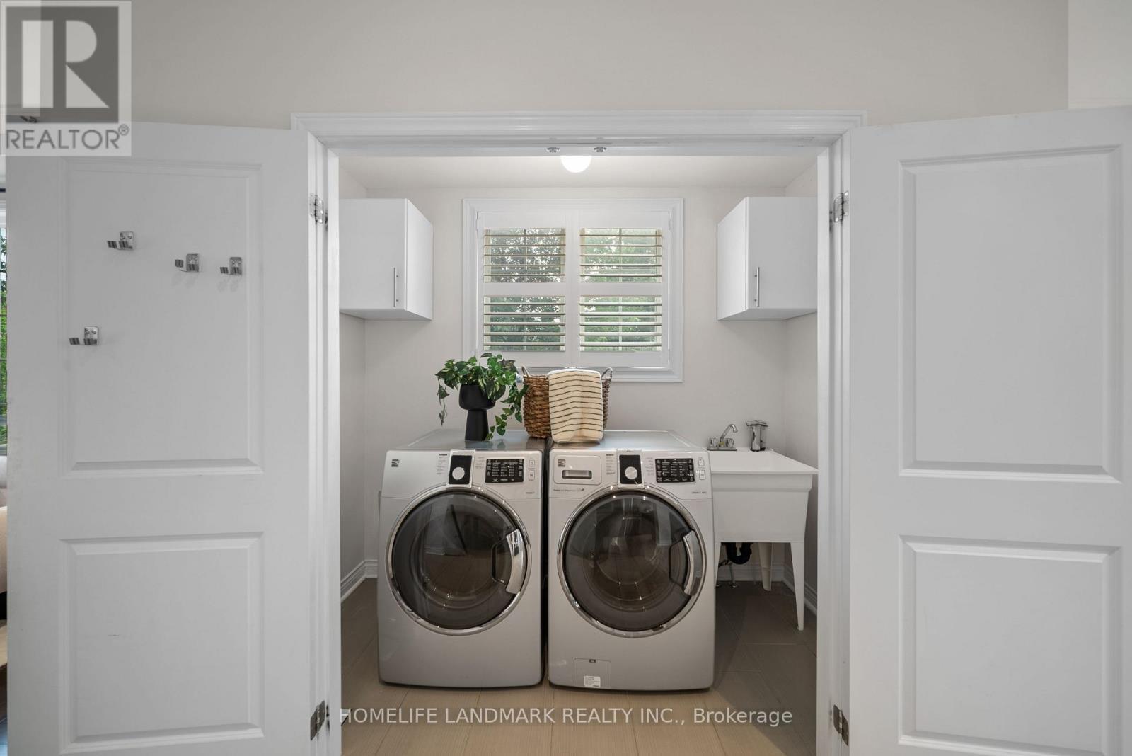 Main floor Laundry - 50 Keith-Wright Crescent, Ajax, ON - Indoor Photo Showing Laundry Room