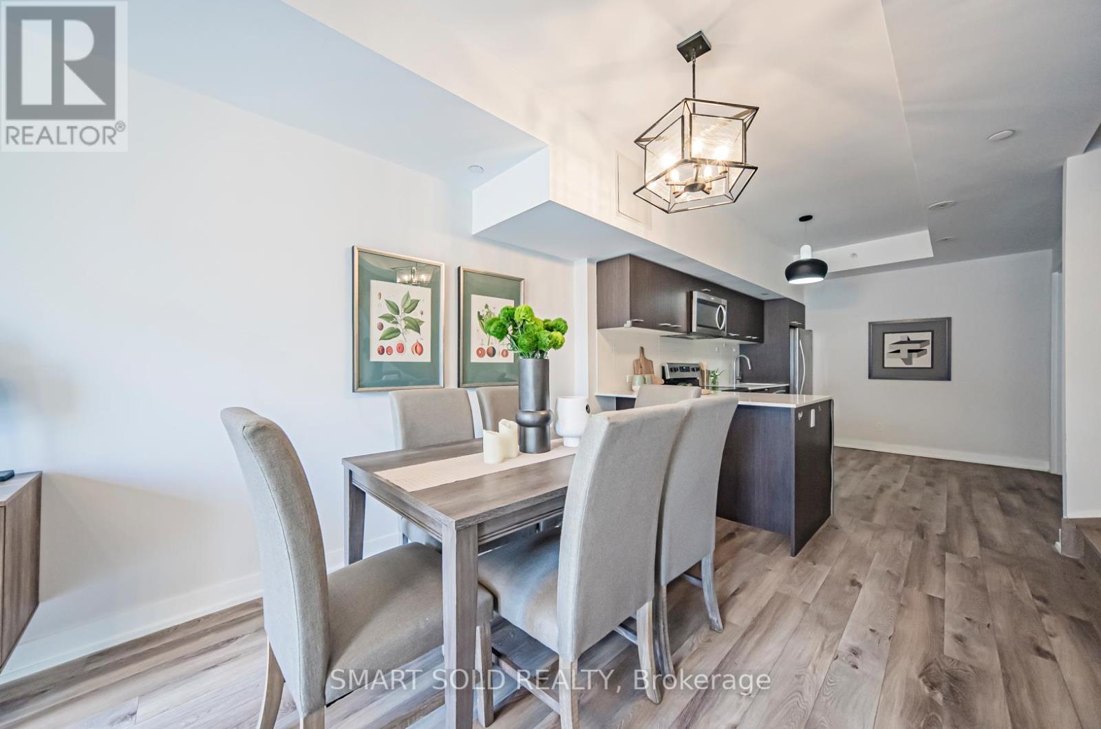 132 - 20 Echo Point, Toronto, ON - Indoor Photo Showing Dining Room