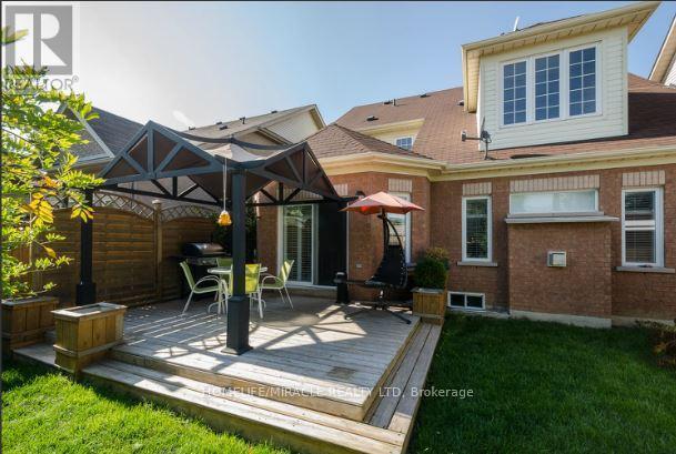 30 Masters Green Crescent, Brampton, ON - Outdoor
