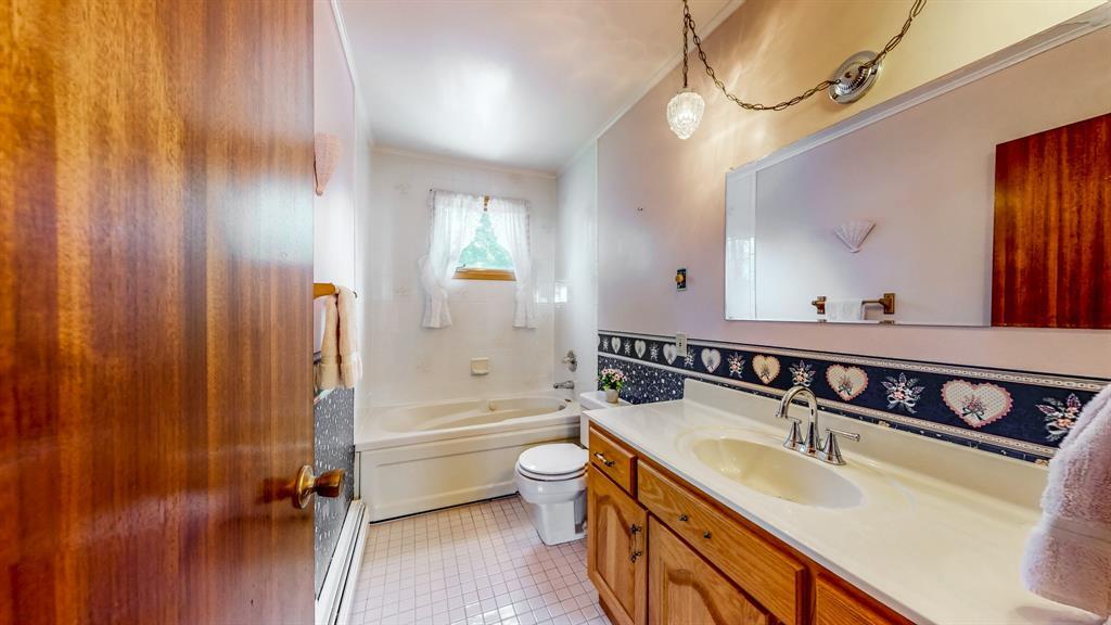 45 Grieve Street, St. John'S, NL - Indoor Photo Showing Bathroom