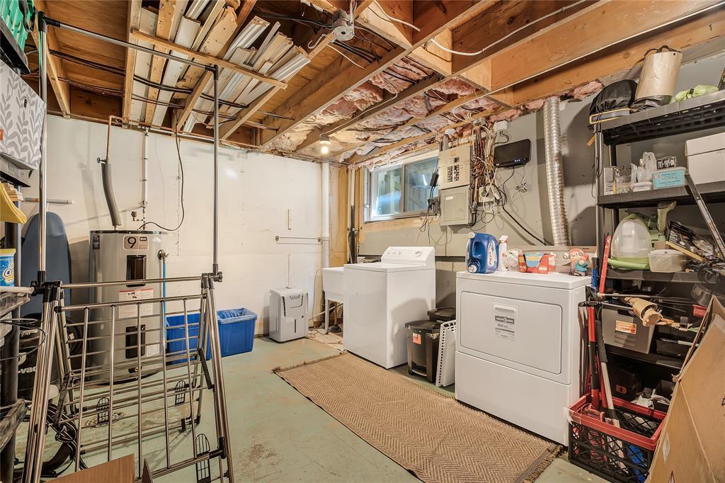 97 Fahey Street, St. John'S, NL - Indoor Photo Showing Laundry Room