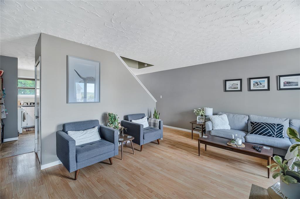 97 Fahey Street, St. John'S, NL - Indoor Photo Showing Living Room