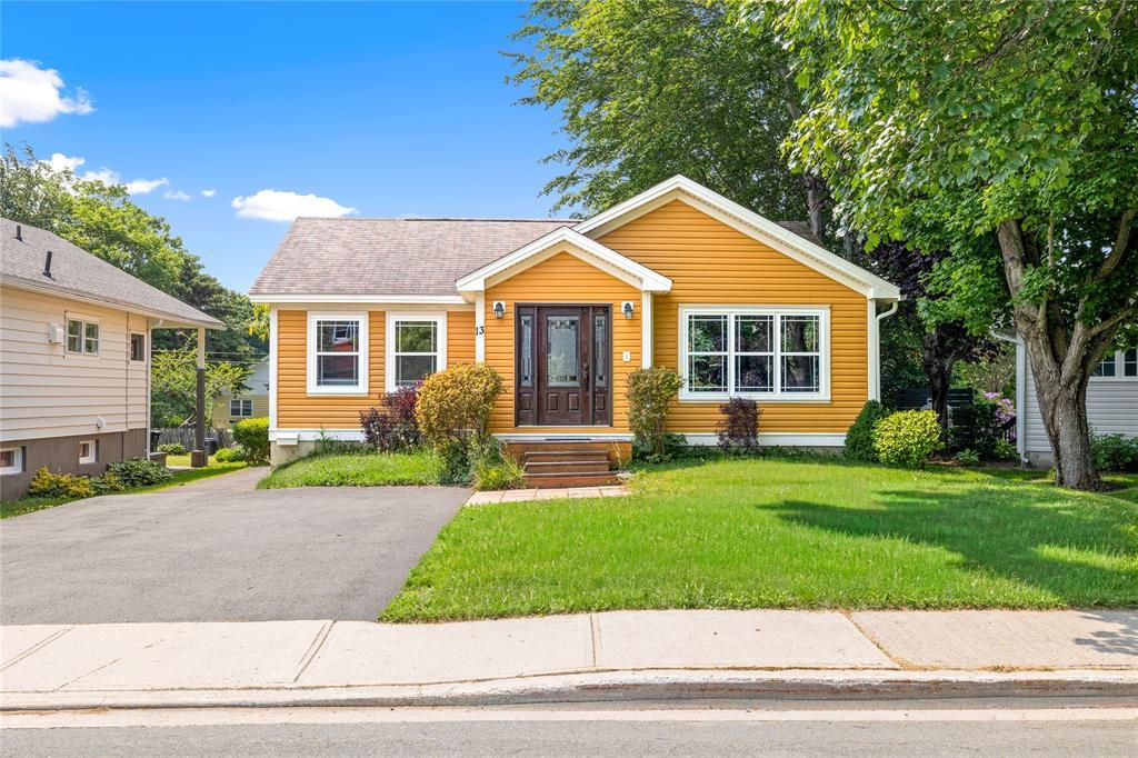 13 Gooseberry Lane, St. John'S, NL - Outdoor With Facade