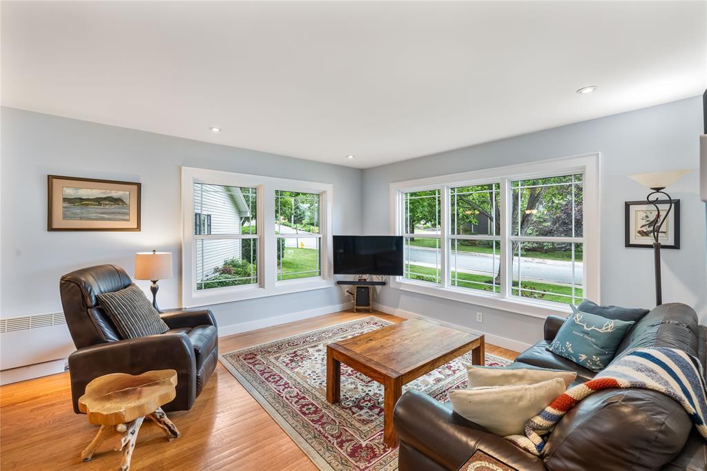 13 Gooseberry Lane, St. John'S, NL - Indoor Photo Showing Living Room
