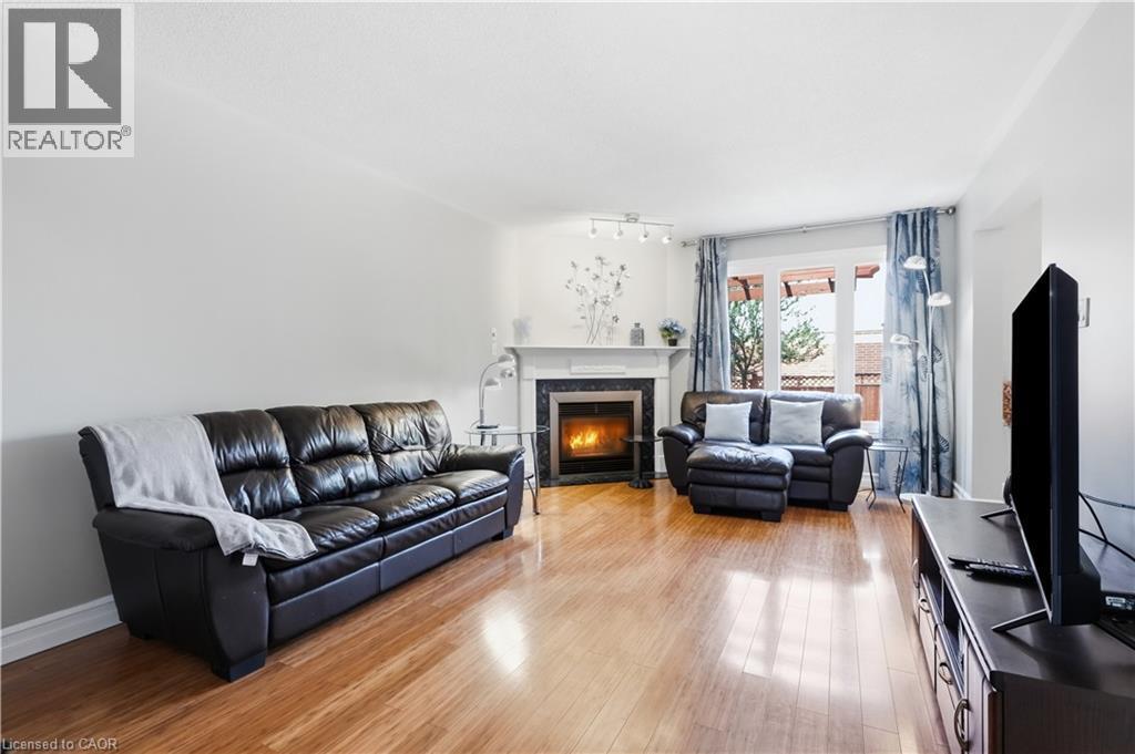 31 Fano Drive, Hamilton, ON - Indoor Photo Showing Living Room With Fireplace